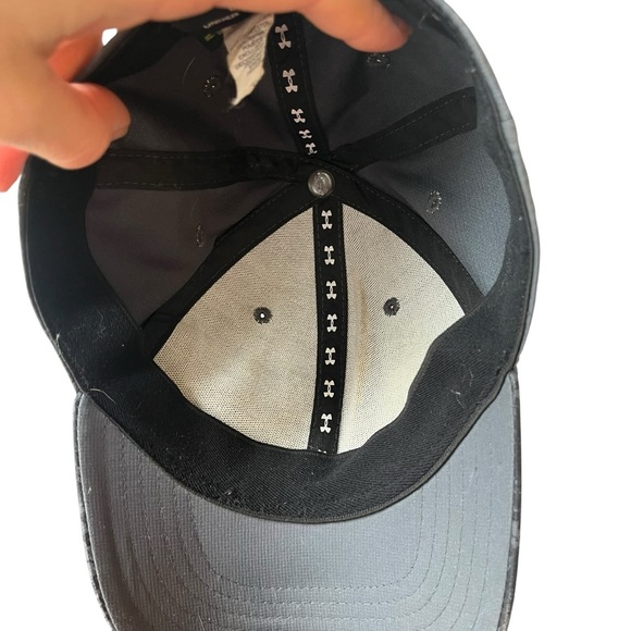 Under Armour Kids Gray Cap youth size SM/MD small medium summer athletic - Picture 6 of 7
